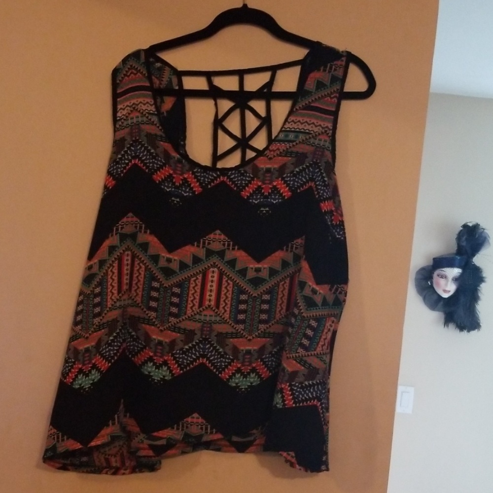 Sleeveless comfortable shirt